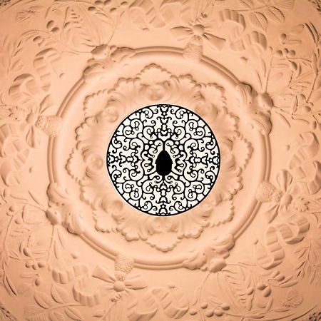 Le Meridien Мюнхен Екстериор снимка A vortex whistle