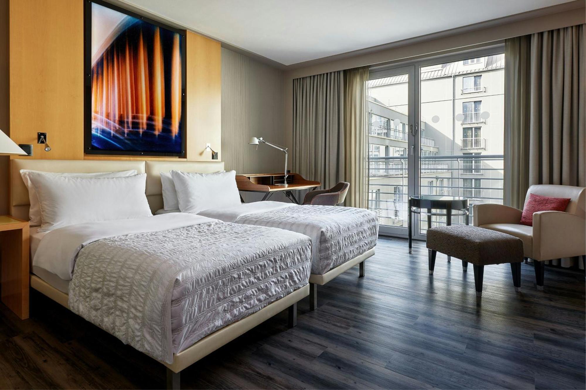 Le Meridien Мюнхен Екстериор снимка Deluxe room